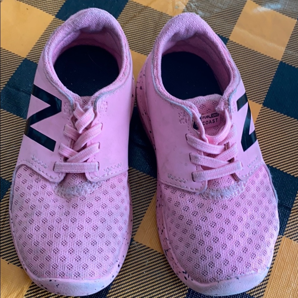 New balance toddler girl size 8